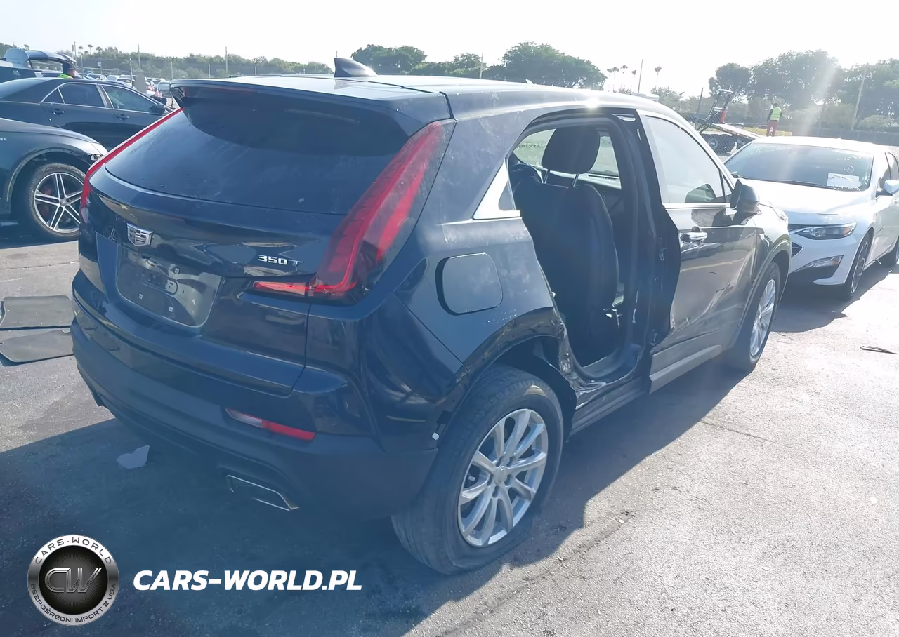 2023 Cadillac Xt4 Fwd Luxury VIN:1GYAZAR42PF136153 - 4