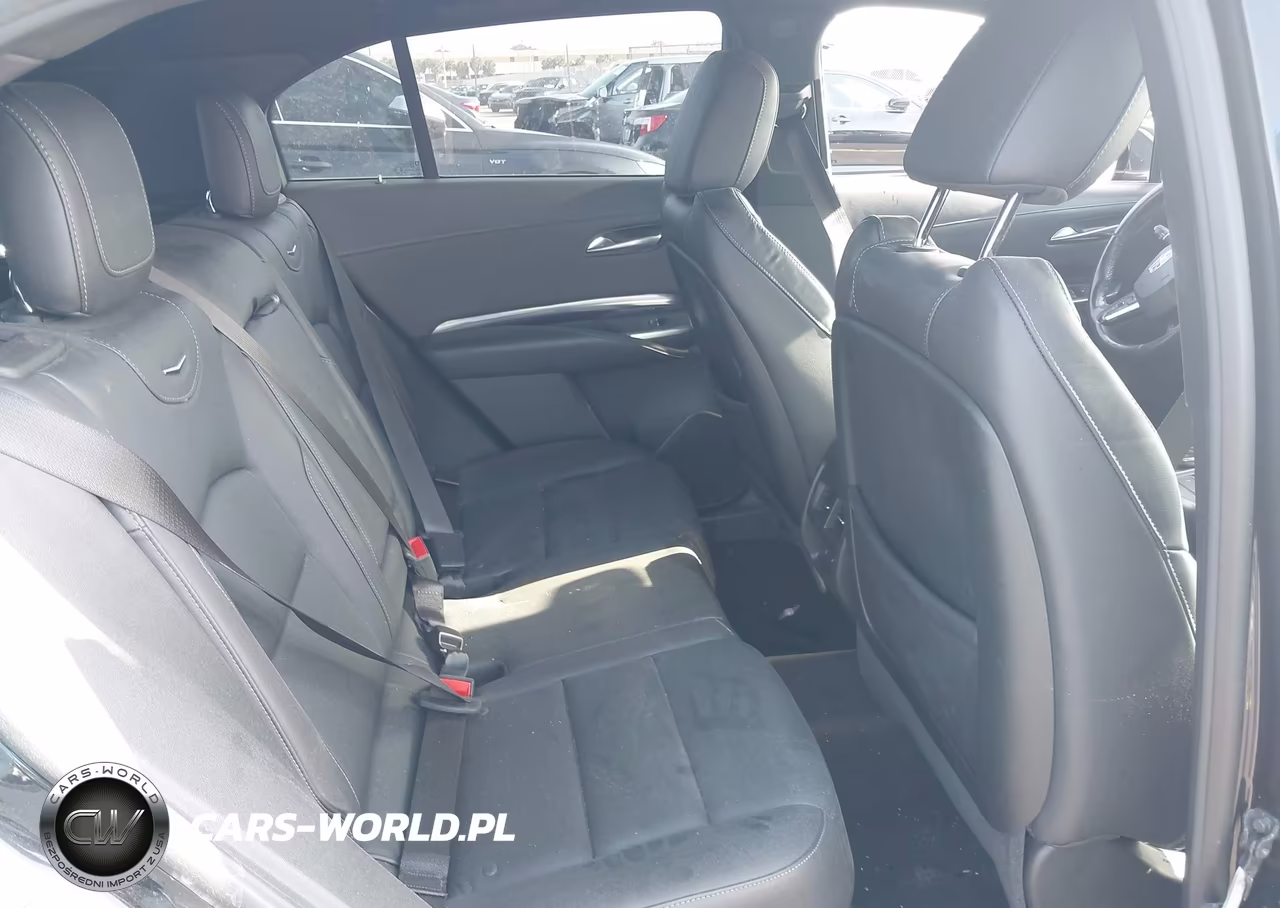 2023 Cadillac Xt4 Fwd Luxury VIN:1GYAZAR42PF136153 - 8