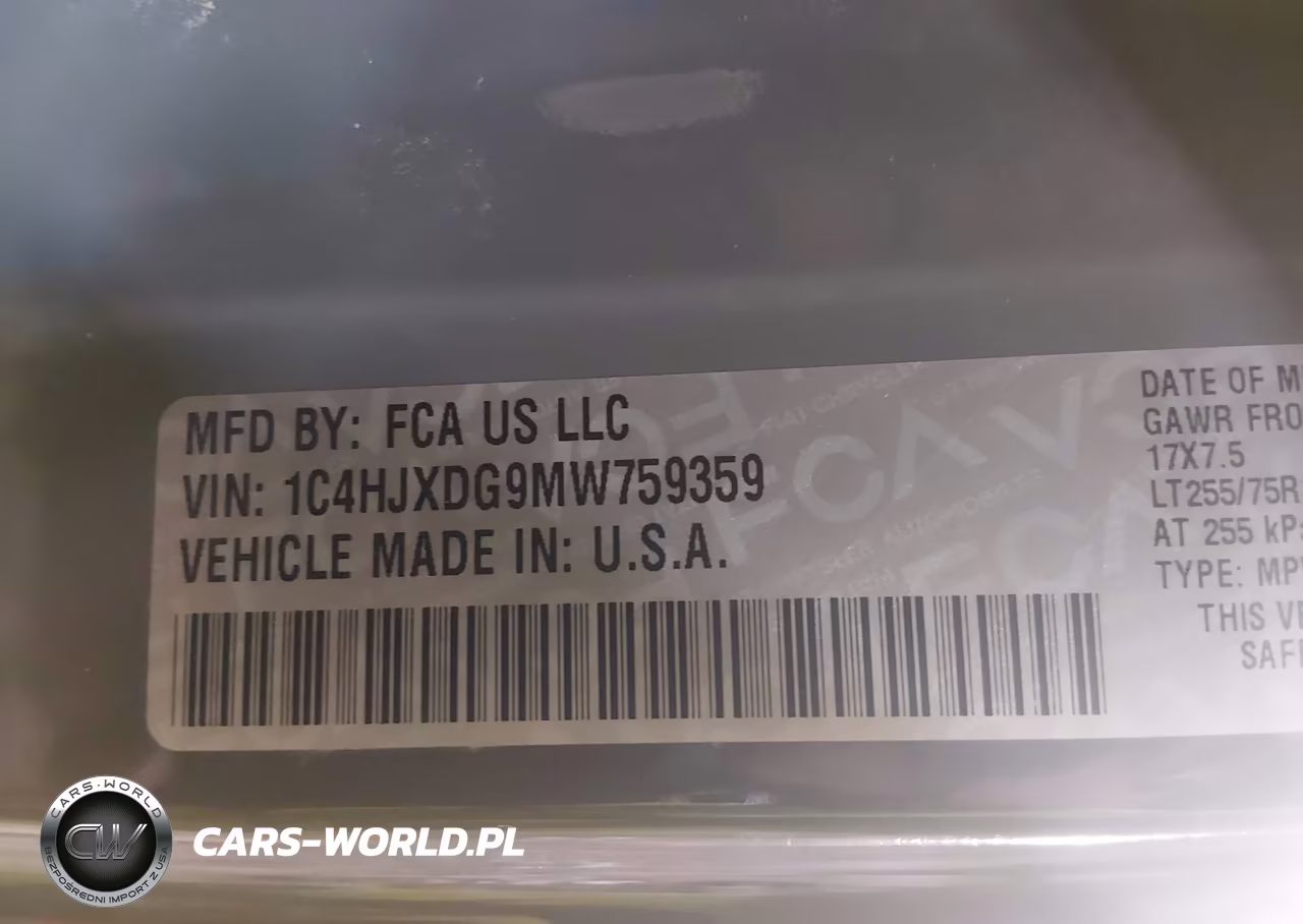 2021 Jeep Wrangler Unlimited Willys 4X4 VIN:1C4HJXDG9MW759359 - 9
