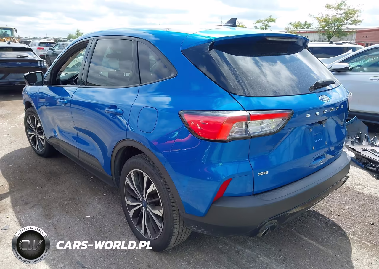 2021 Ford Escape Se VIN:1FMCU0G68MUA18042 - 3