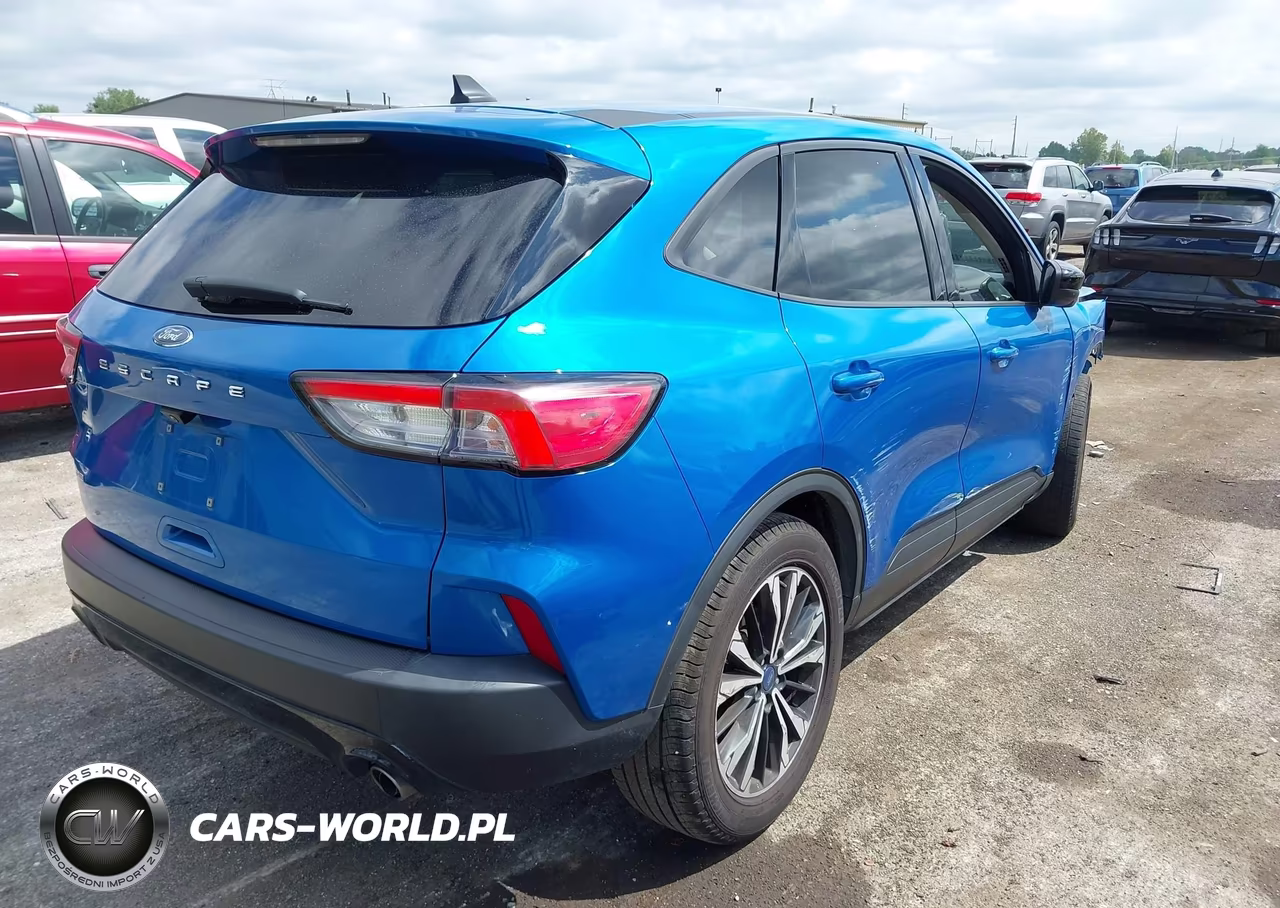 2021 Ford Escape Se VIN:1FMCU0G68MUA18042 - 4