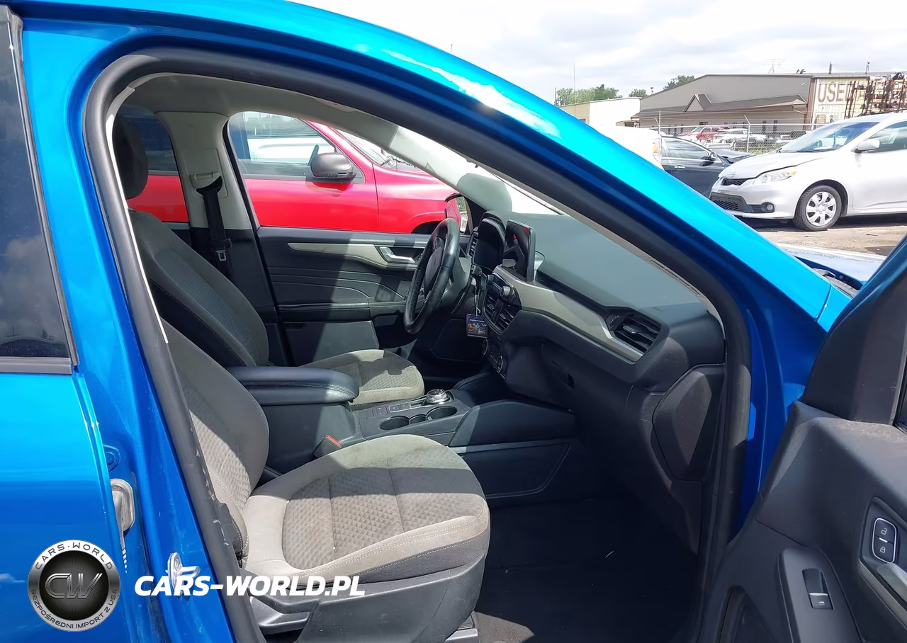 2021 Ford Escape Se VIN:1FMCU0G68MUA18042 - 5