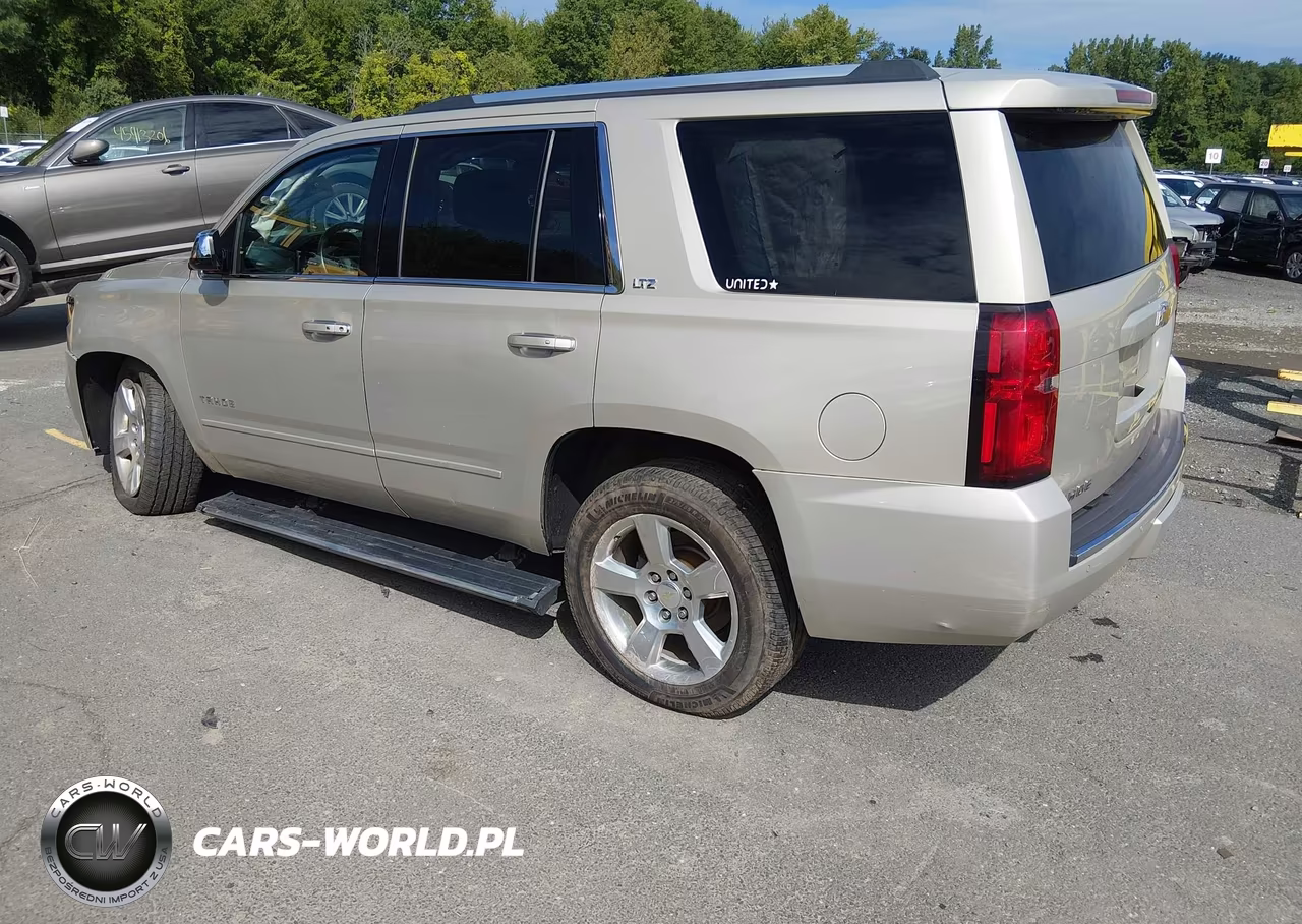 2015 Chevrolet Tahoe Ltz VIN:1GNSKCKC2FR109390 - 3