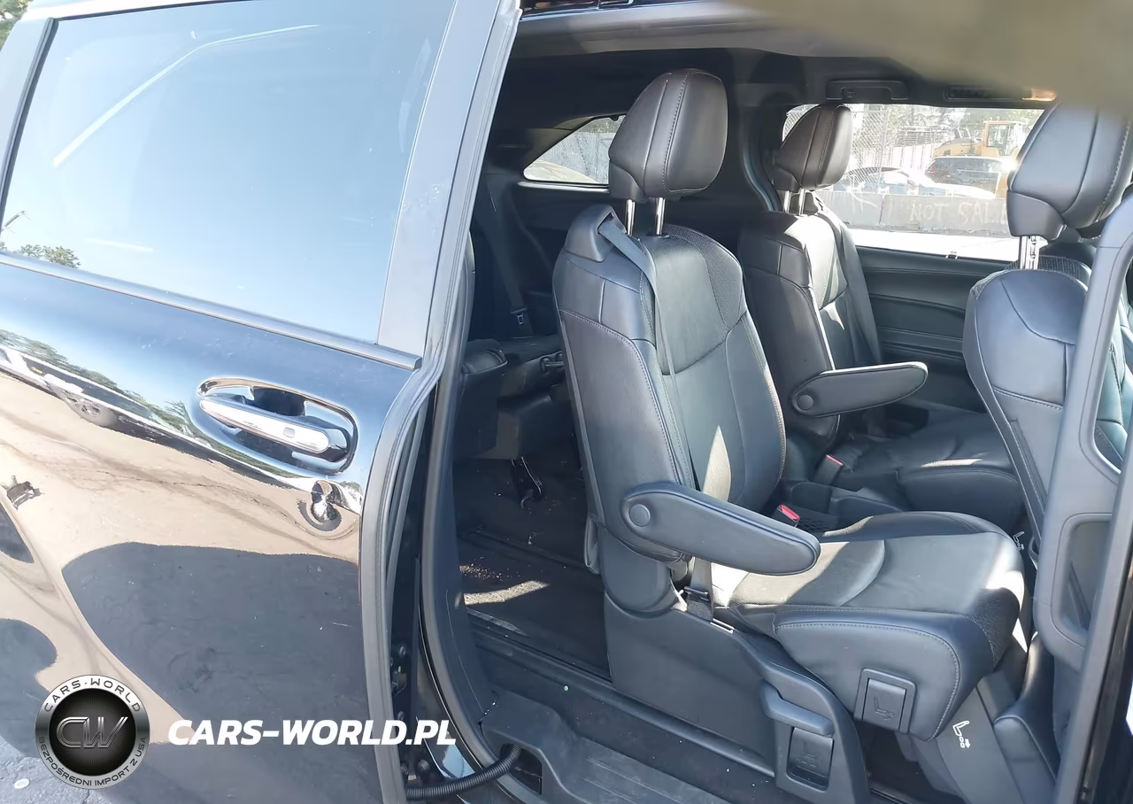 2025 Toyota Sienna Limited VIN:5TDZSKFC7SS157376 - 8