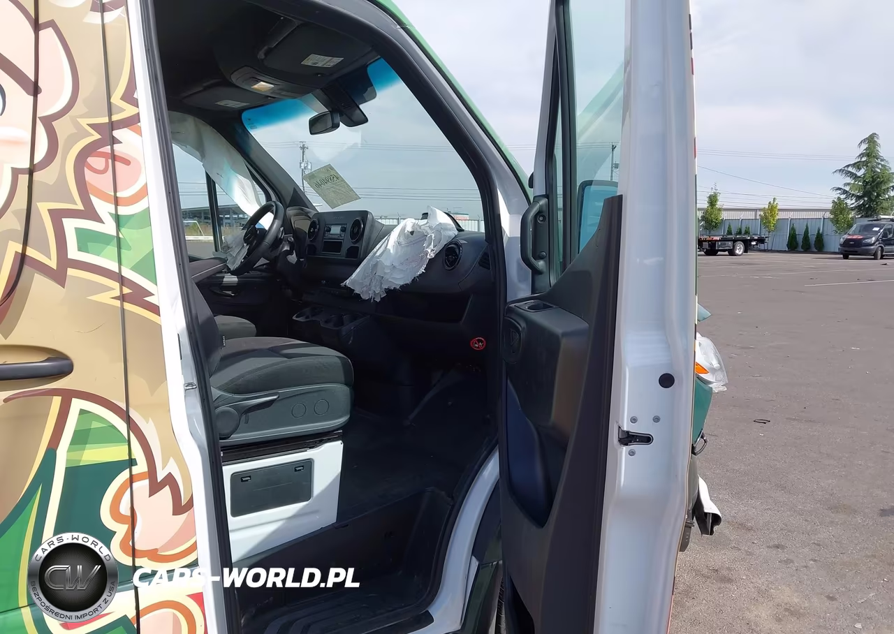 2025 Mercedes-Benz Sprinter 2500 Standard Roof 4-Cyl Diesel VIN:W1Y4KBHY9ST195322 - 5