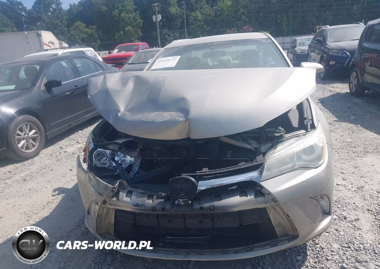 2016 Toyota Camry Le VIN:4T1BF1FK9GU568154 - 12