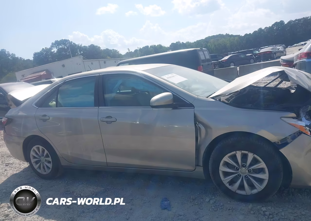 2016 Toyota Camry Le VIN:4T1BF1FK9GU568154 - 13