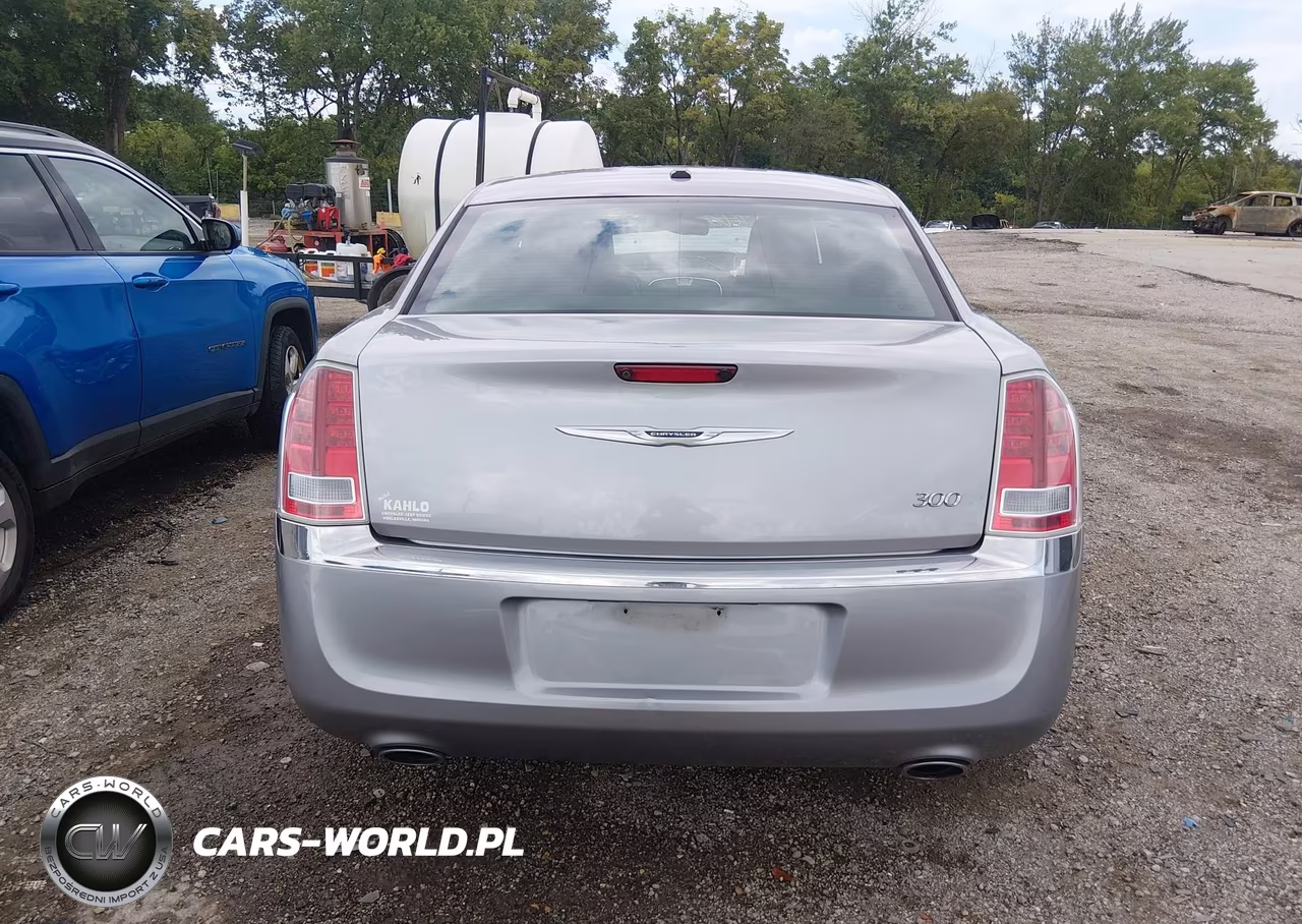 2011 Chrysler 300 Limited VIN:2C3CA5CG7BH522594 - 17