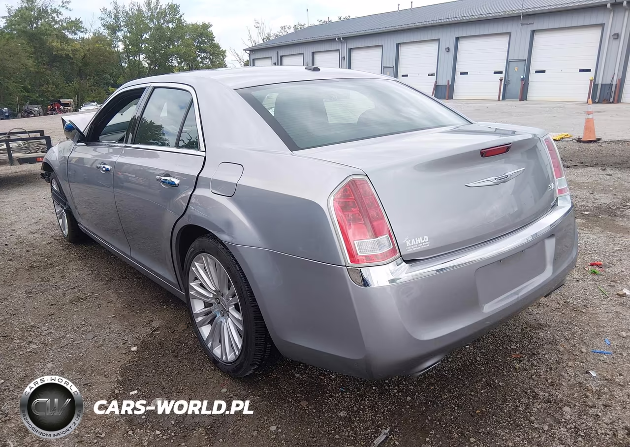 2011 Chrysler 300 Limited VIN:2C3CA5CG7BH522594 - 3