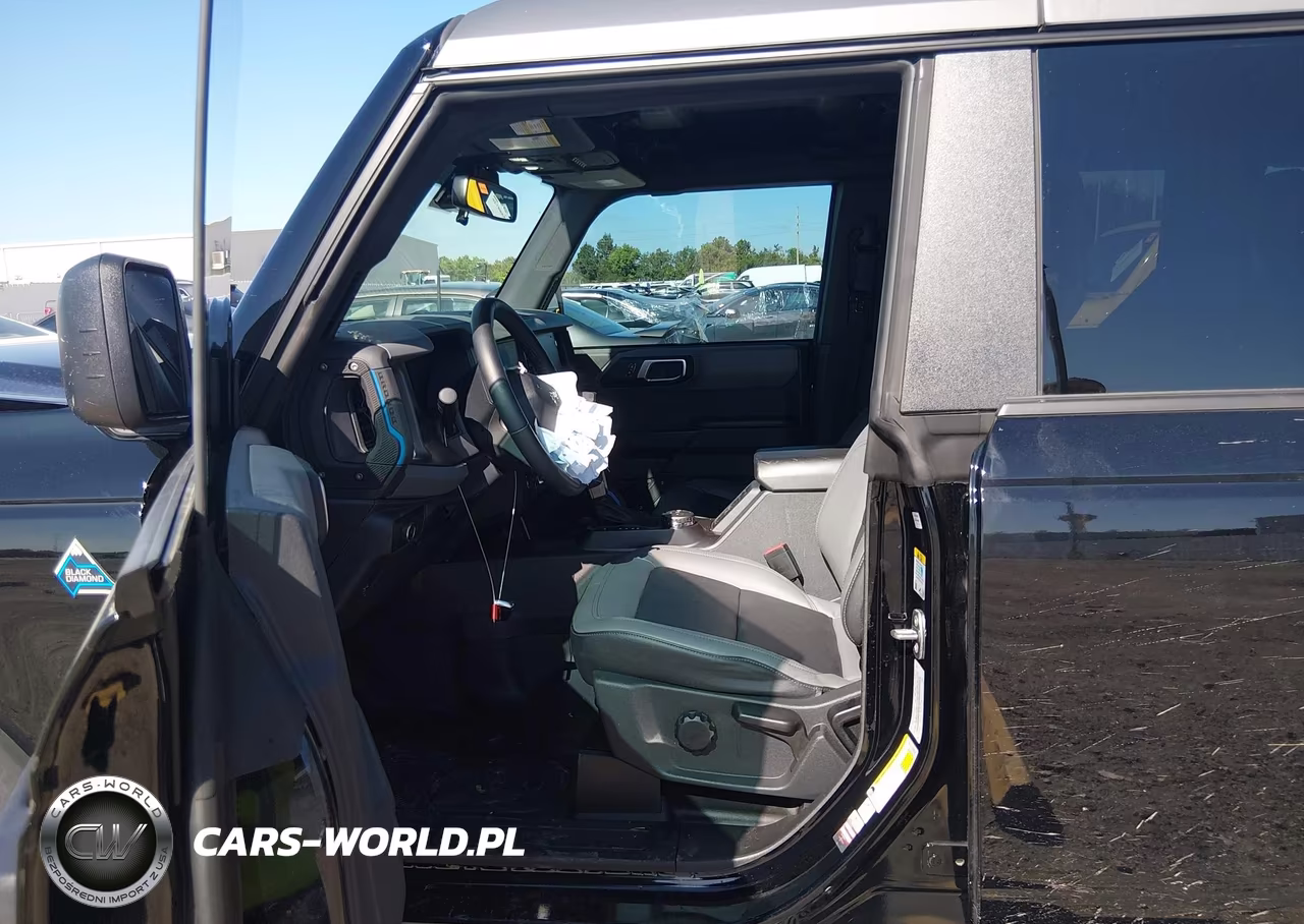 2024 Ford Bronco Black Diamond VIN:1FMDE1BHXRLB50815 - 5