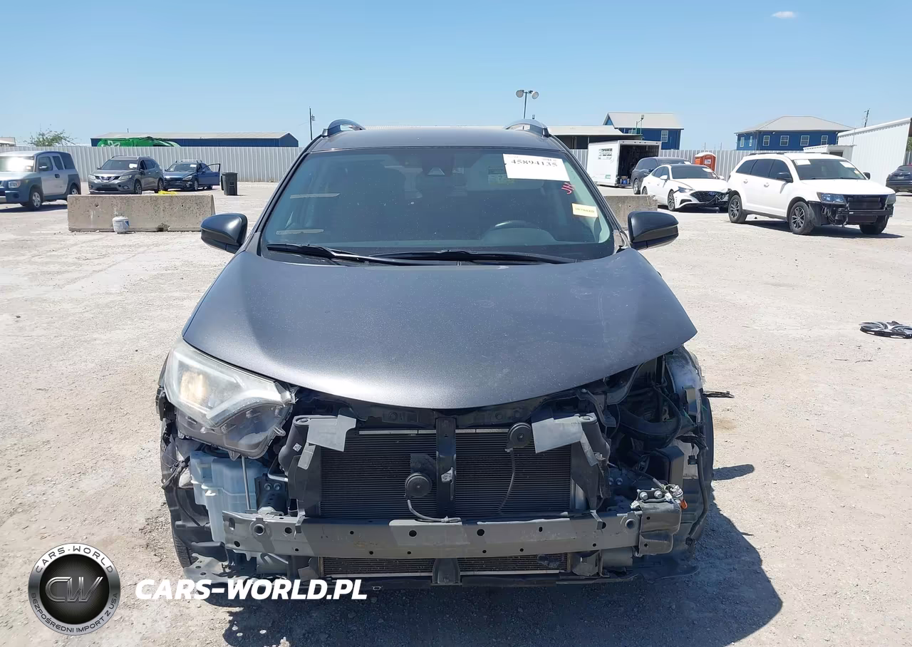 2018 Toyota Rav4 Le VIN:2T3ZFREV3JW456778 - 12