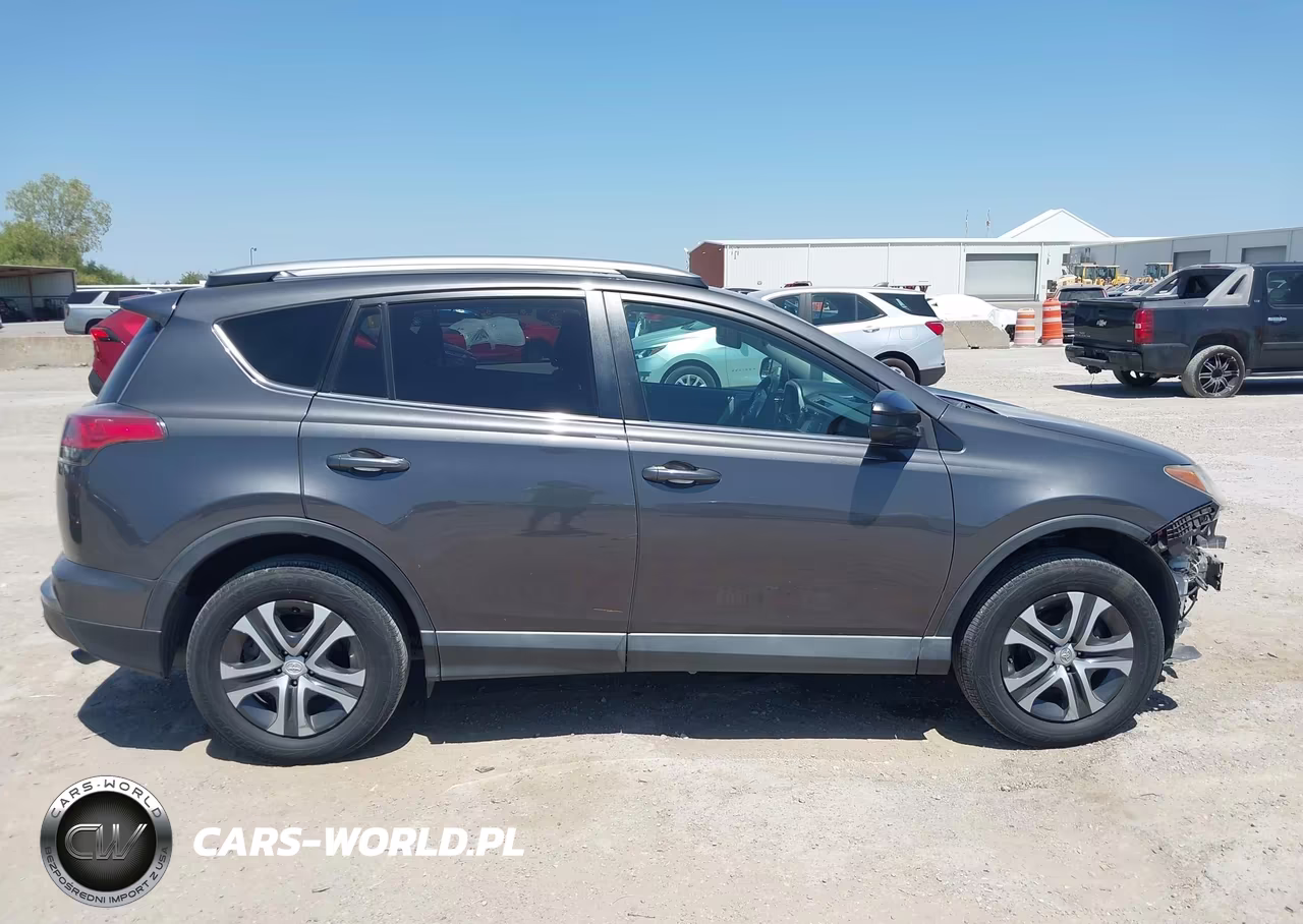 2018 Toyota Rav4 Le VIN:2T3ZFREV3JW456778 - 13