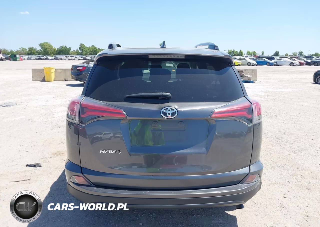 2018 Toyota Rav4 Le VIN:2T3ZFREV3JW456778 - 16