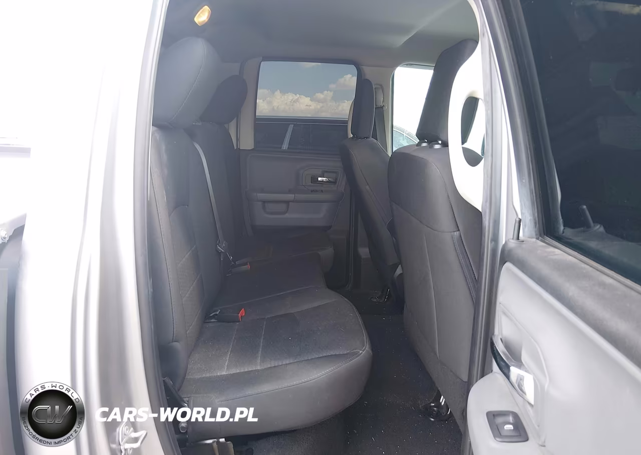 2019 Ram 1500 Classic Warlock 4X2 6'4 Box VIN:1C6RR6GG3KS675908 - 8