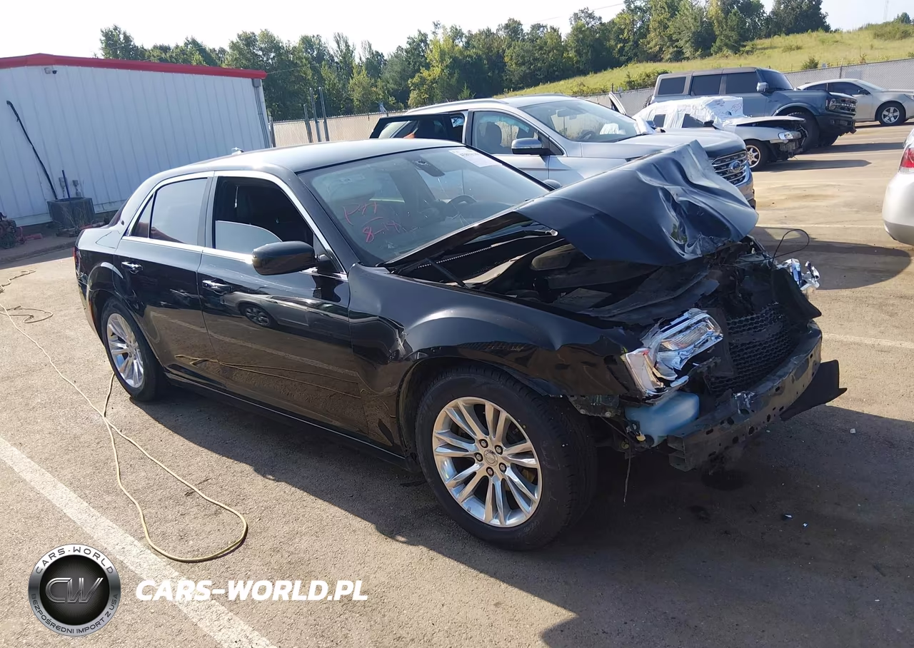 2016 Chrysler 300 Limited VIN:2C3CCAAG6GH306345 - 1