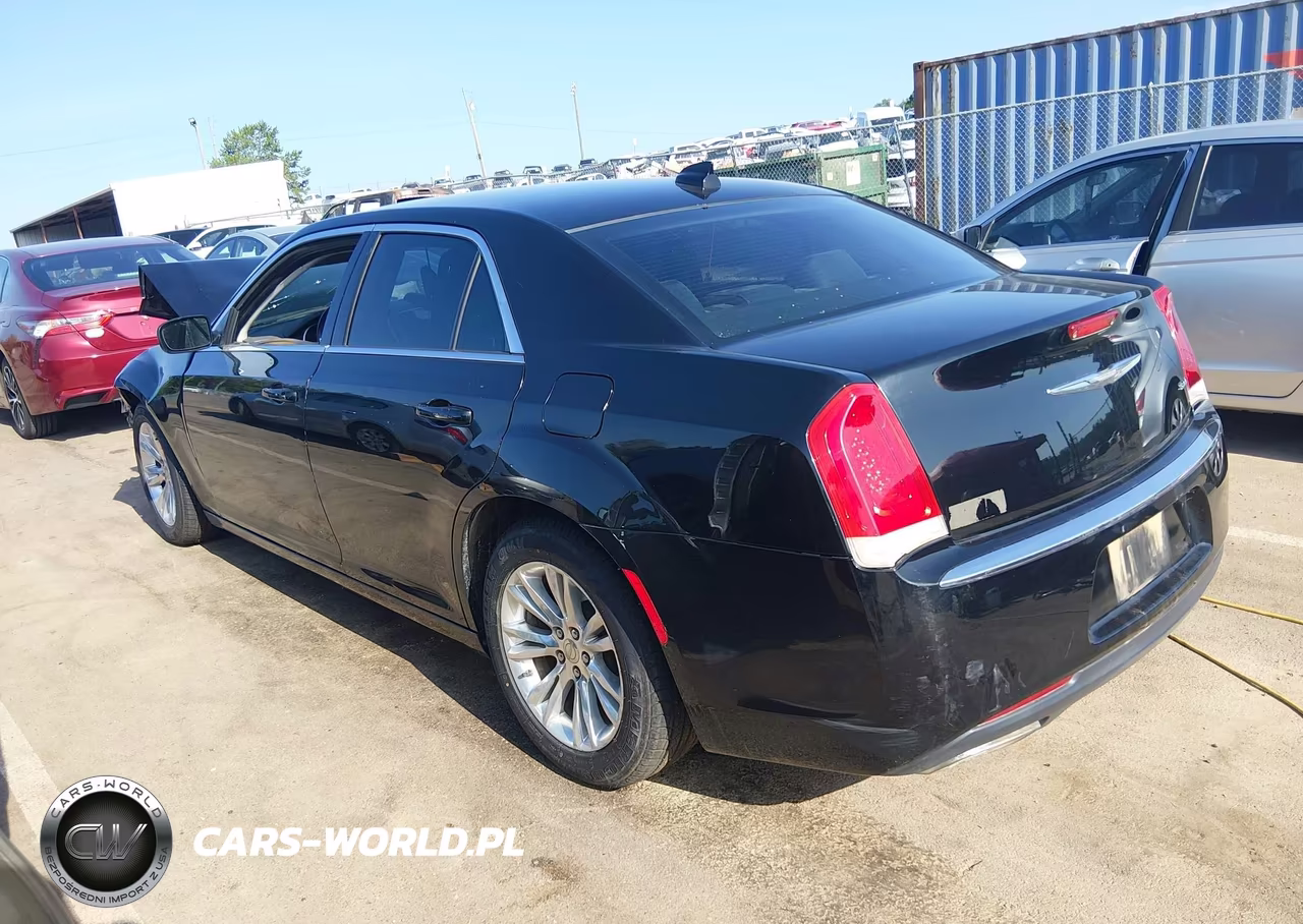 2016 Chrysler 300 Limited VIN:2C3CCAAG6GH306345 - 3