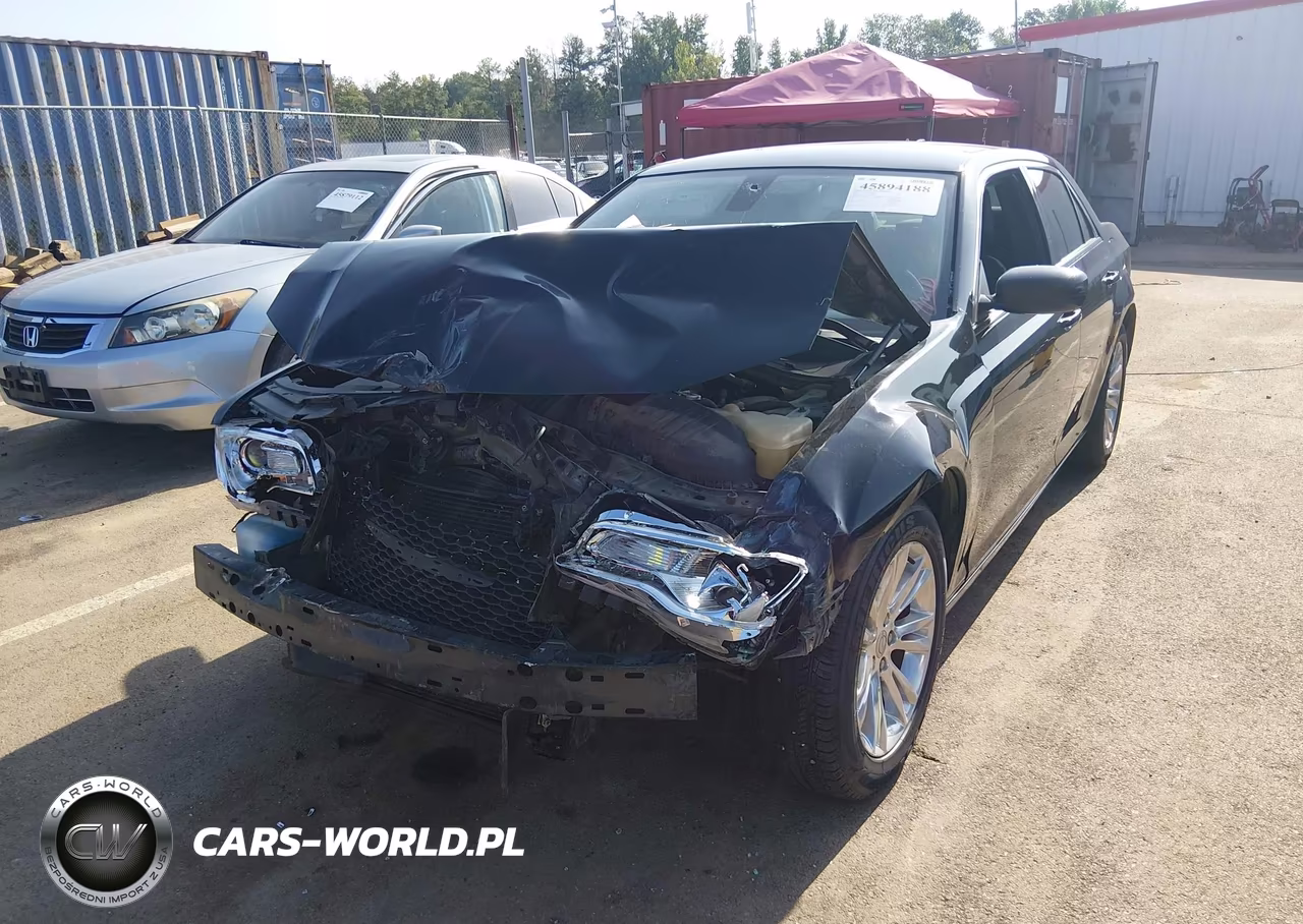 2016 Chrysler 300 Limited VIN:2C3CCAAG6GH306345 - 6