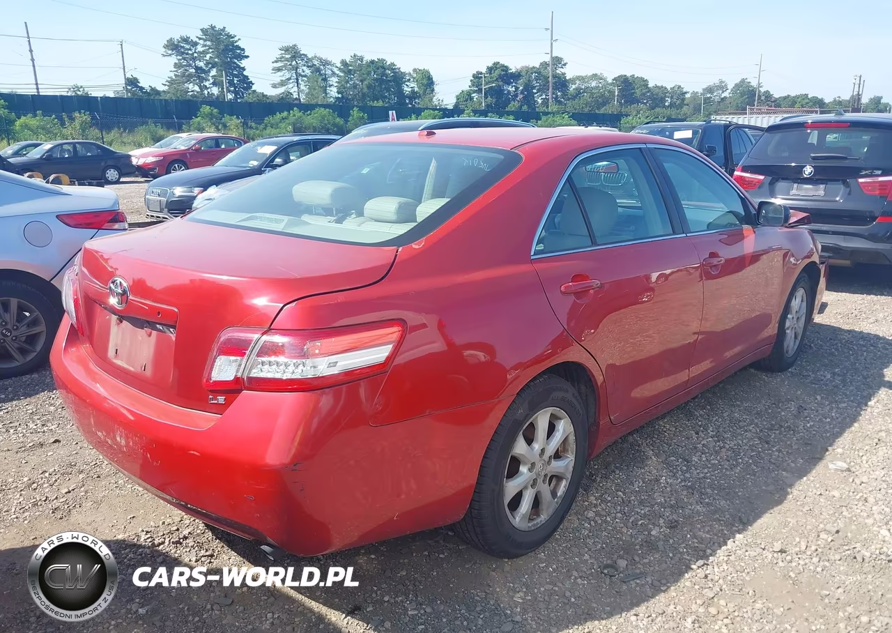 2011 Toyota Camry Le VIN:4T1BF3EK8BU180788 - 4