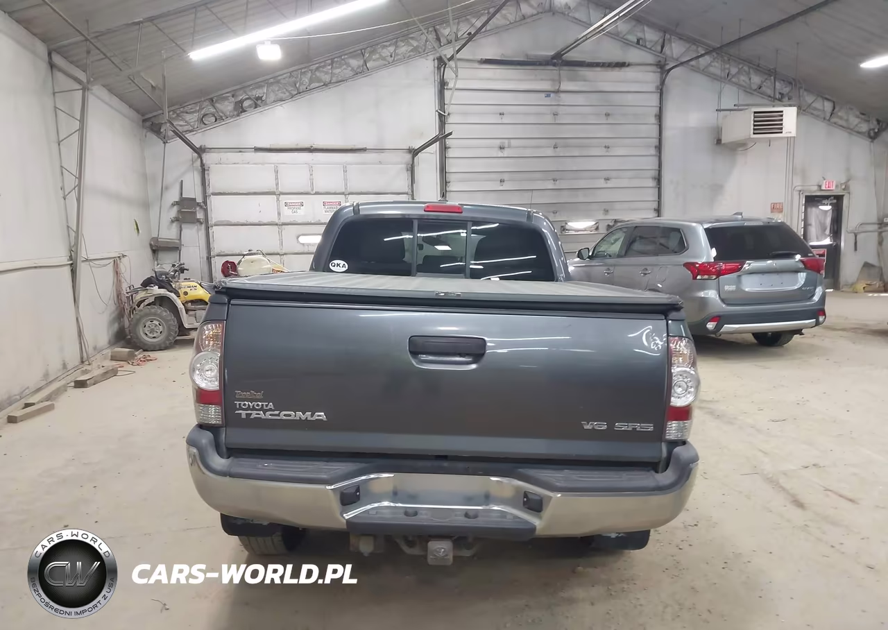2014 Toyota Tacoma V6 VIN:5TFMU4FN1EX023432 - 16