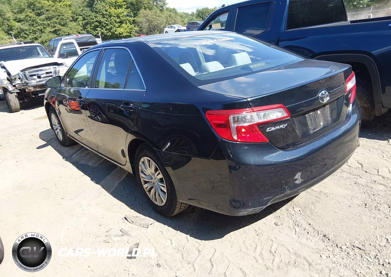 2012 Toyota Camry Le VIN:4T4BF1FK2CR191294 - 3