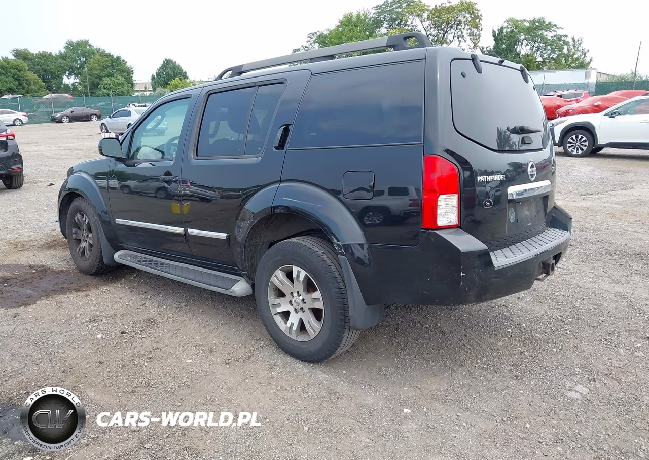 2011 Nissan Pathfinder Silver VIN:5N1AR1NBXBC601102 - 3