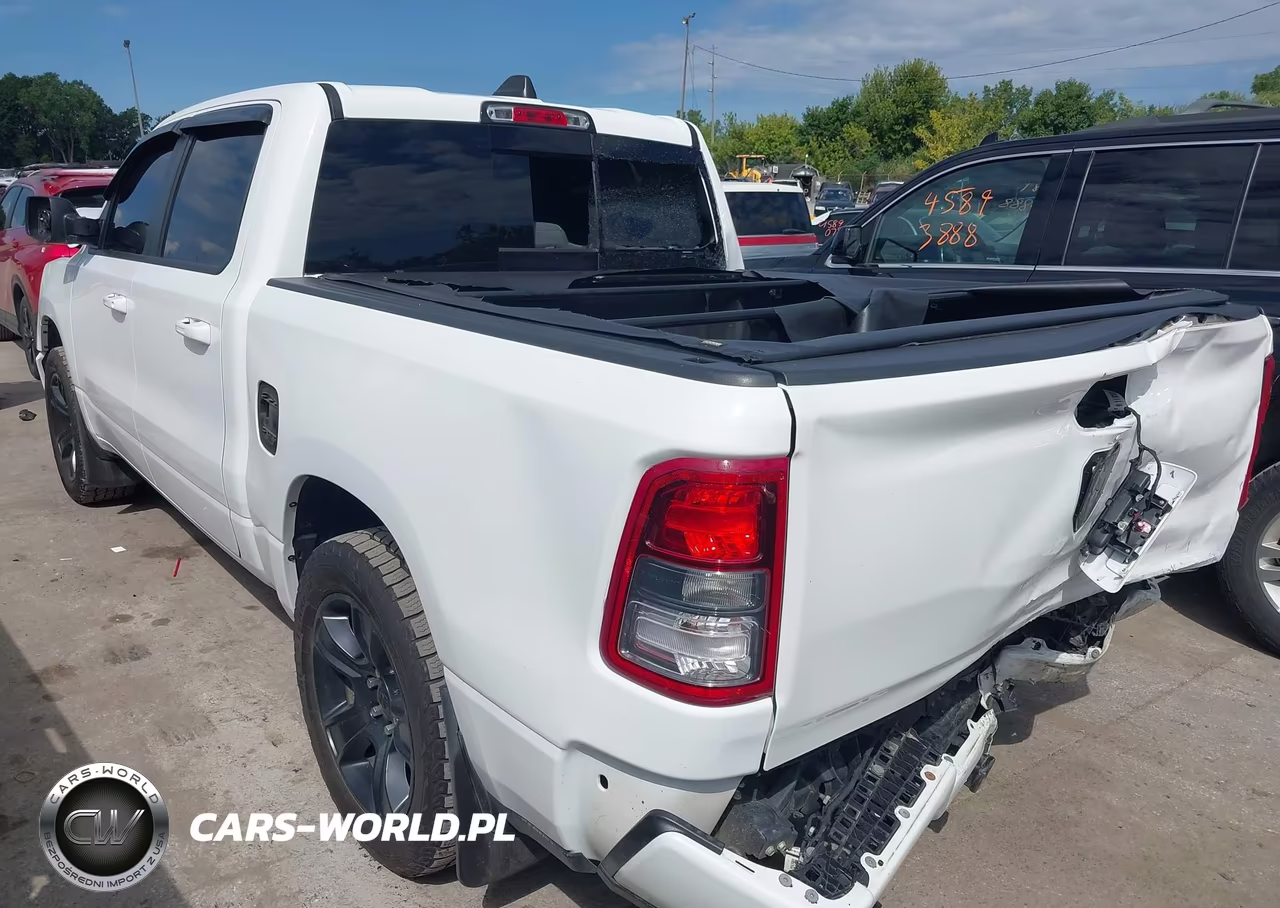 2021 Ram 1500 VIN:1C6SRFFT0MN727996 - 3