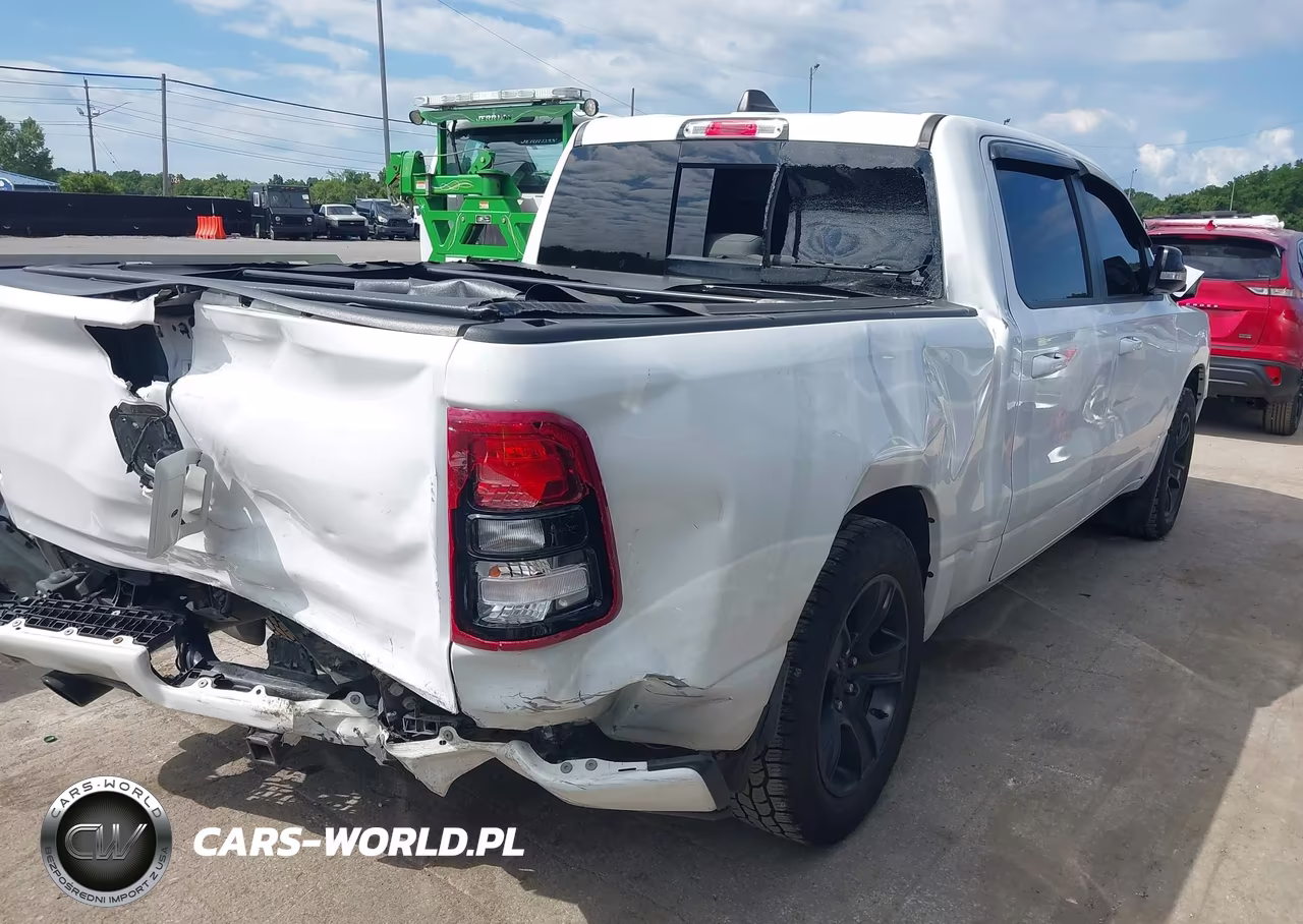 2021 Ram 1500 VIN:1C6SRFFT0MN727996 - 4