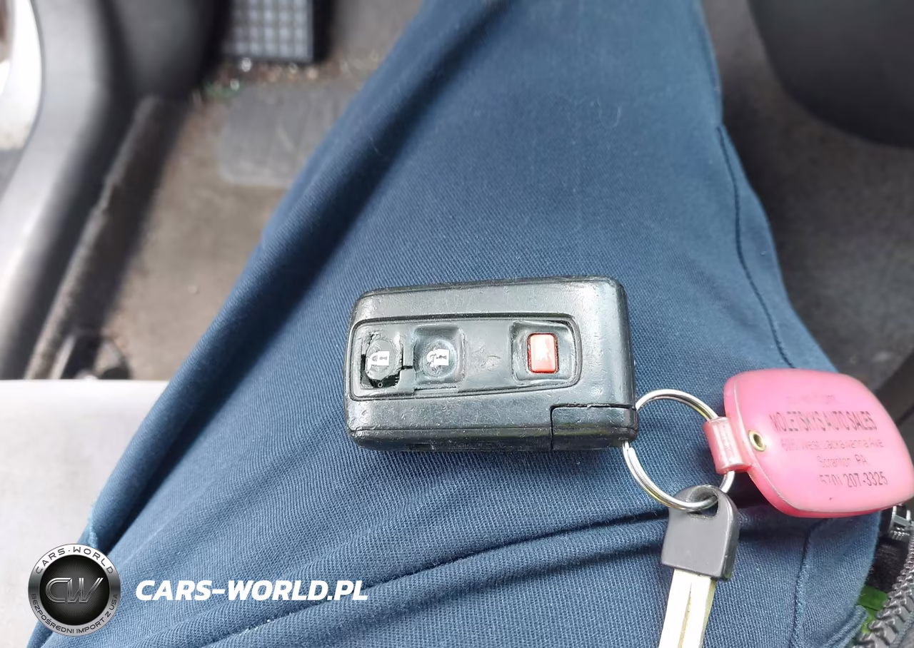 2004 Toyota Prius VIN:JTDKB22U540018532 - 11