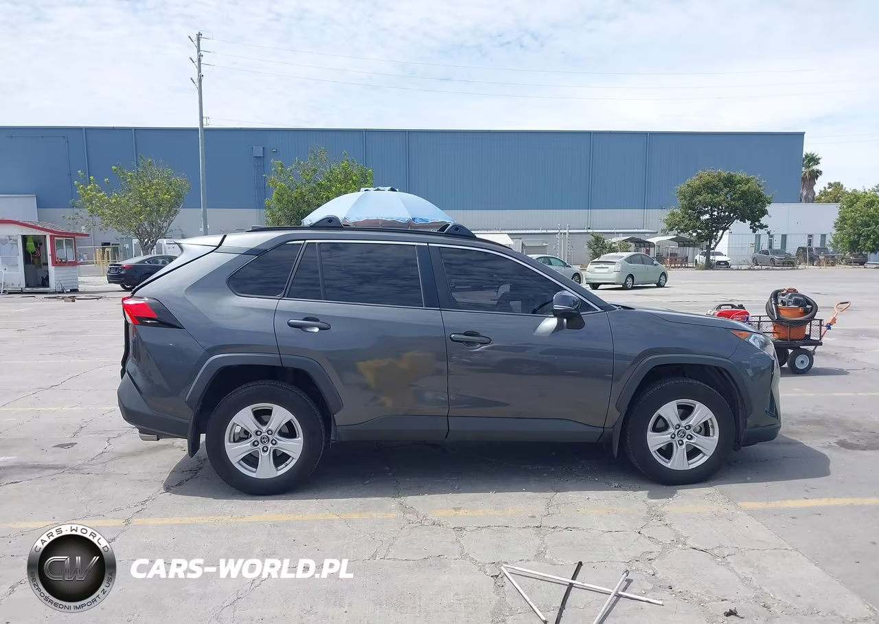 2019 Toyota Rav4 Xle VIN:2T3W1RFV5KC025815 - 13