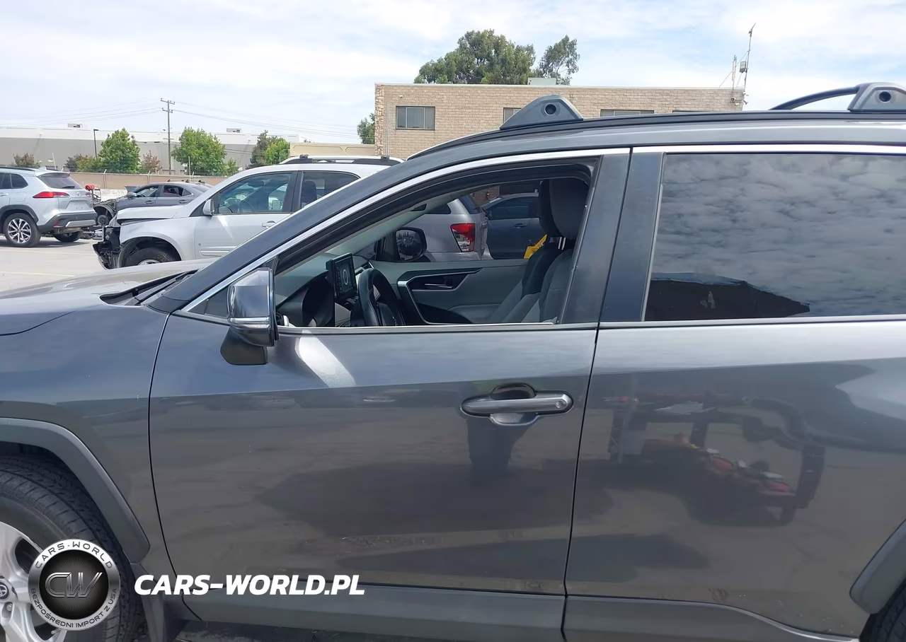 2019 Toyota Rav4 Xle VIN:2T3W1RFV5KC025815 - 6