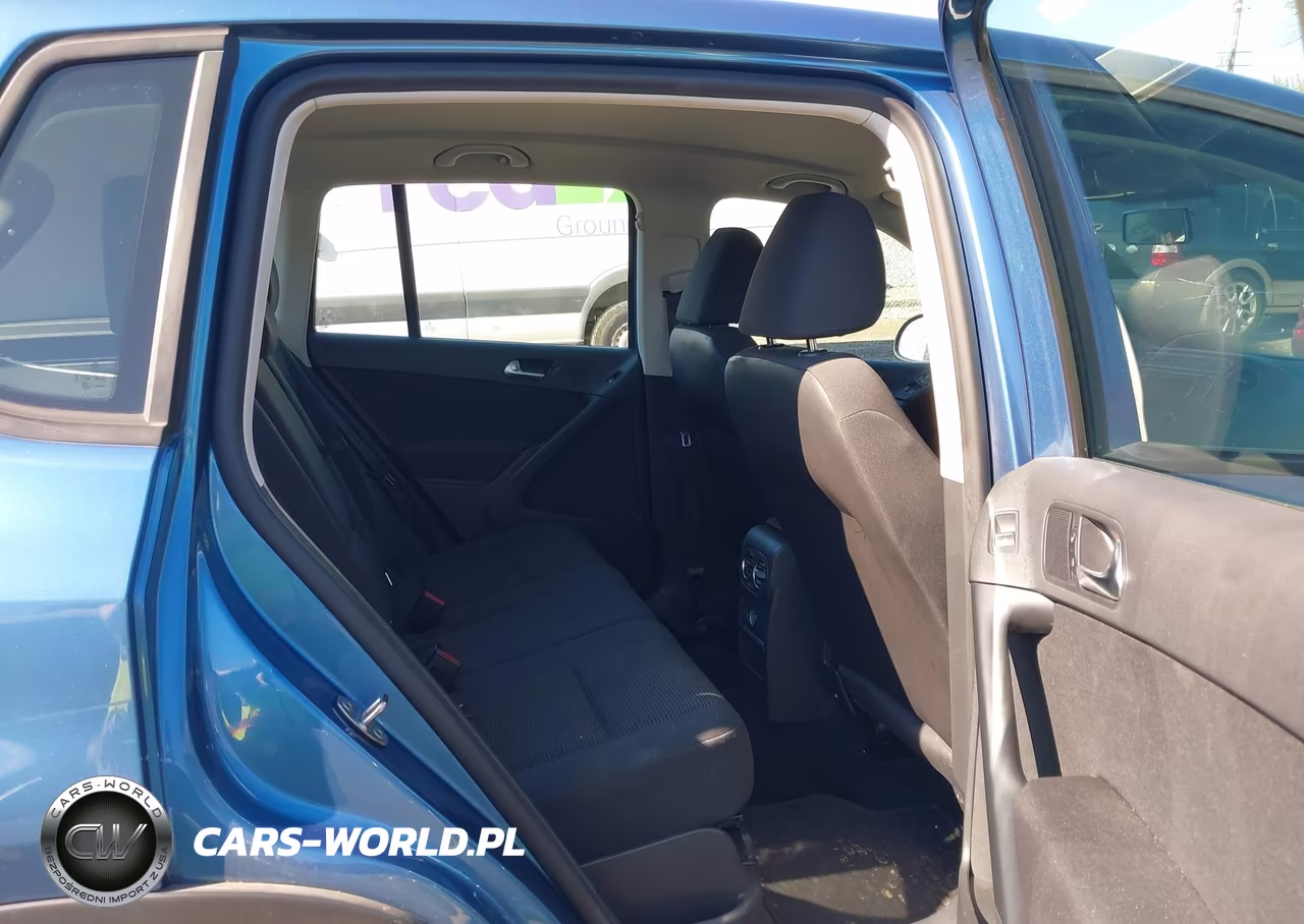 2017 Volkswagen Tiguan 2.0T-2.0T S VIN:WVGAV7AX6HK046678 - 8