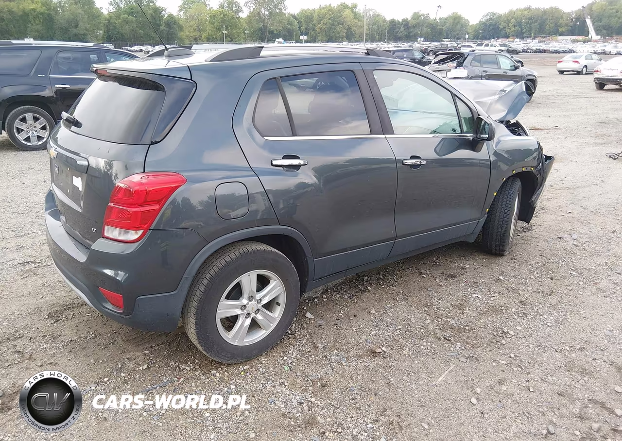 2018 Chevrolet Trax Lt VIN:KL7CJLSB9JB725884 - 4