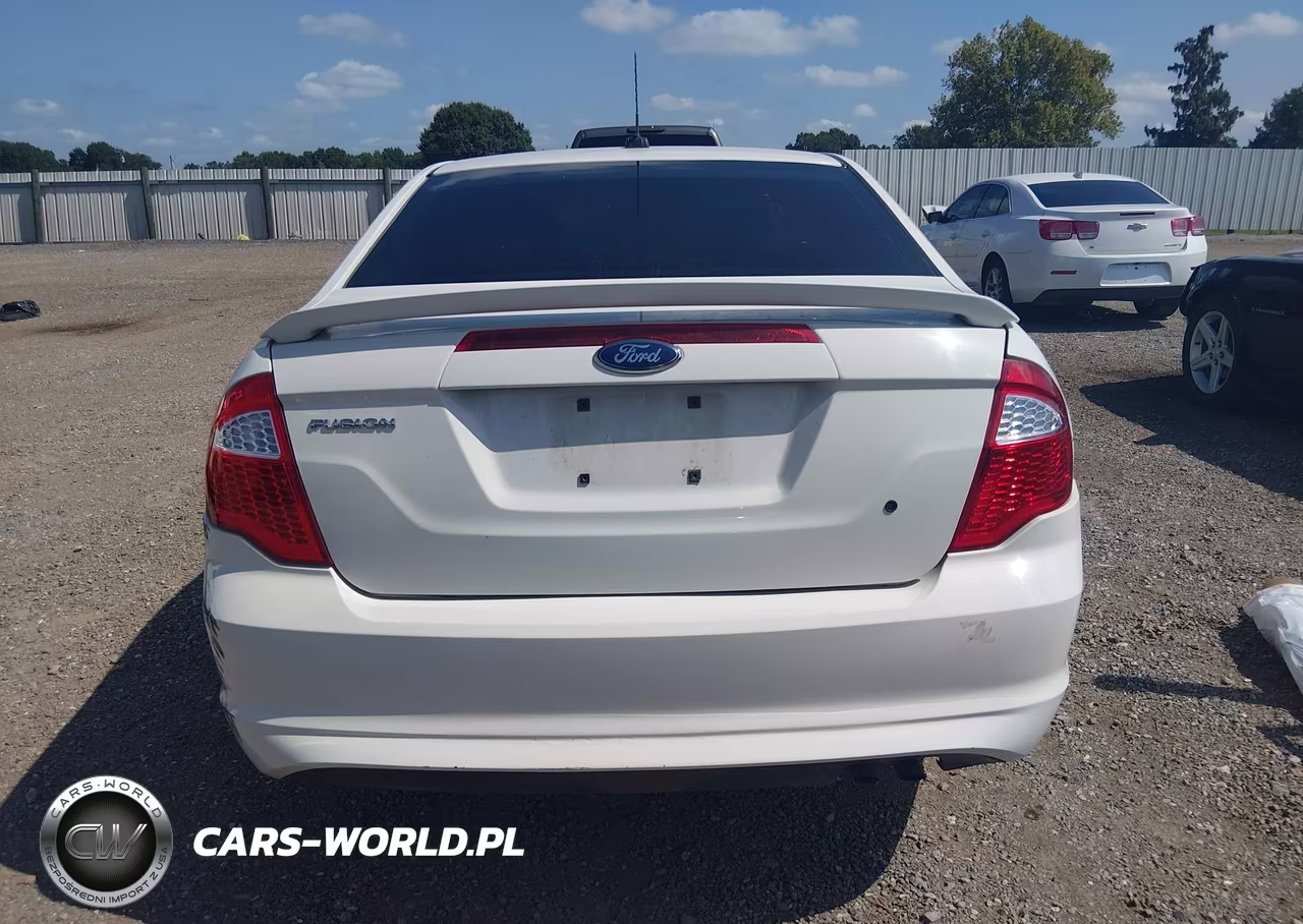 2010 Ford Fusion S VIN:3FAHP0GA3AR103806 - 15