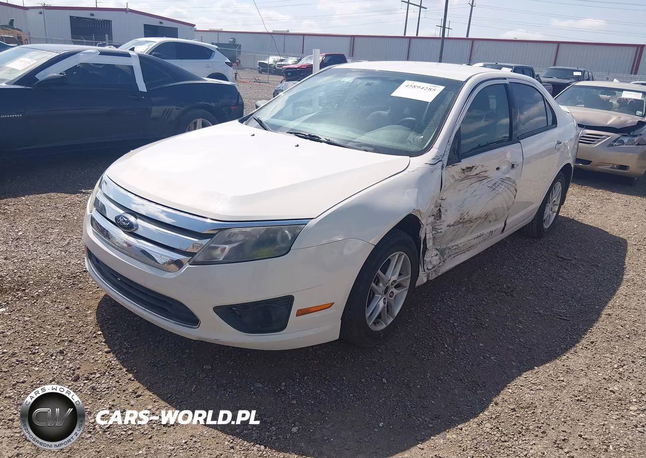 2010 Ford Fusion S VIN:3FAHP0GA3AR103806 - 2