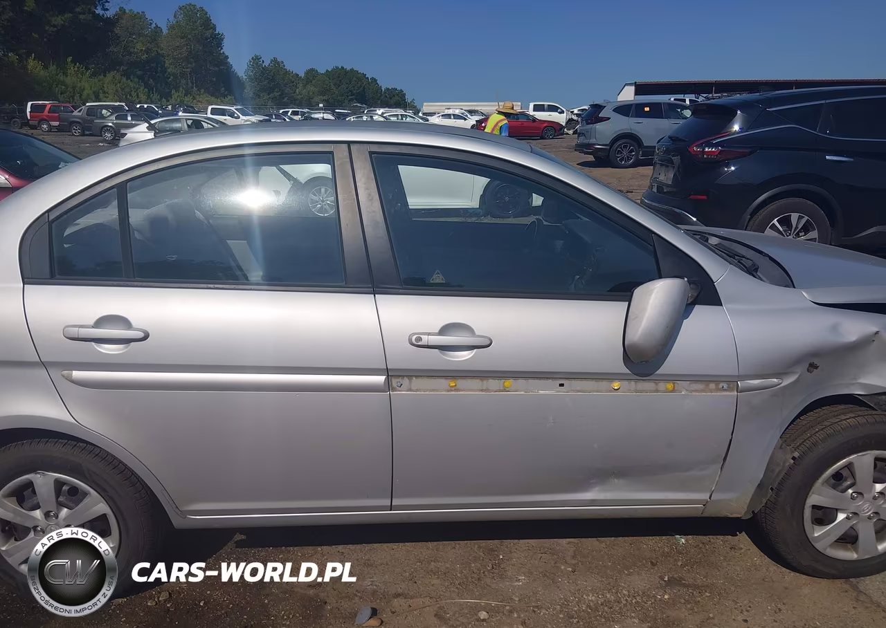 2011 Hyundai Accent Gls VIN:KMHCN4AC3BU603806 - 13