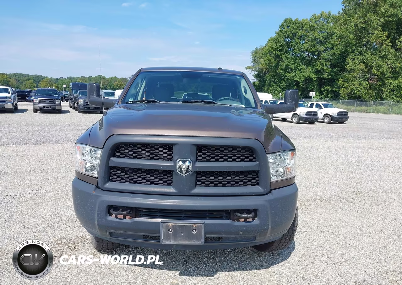 2018 Ram 3500 Tradesman 4X4 8' Box VIN:3C63R3GT4JG318552 - 17