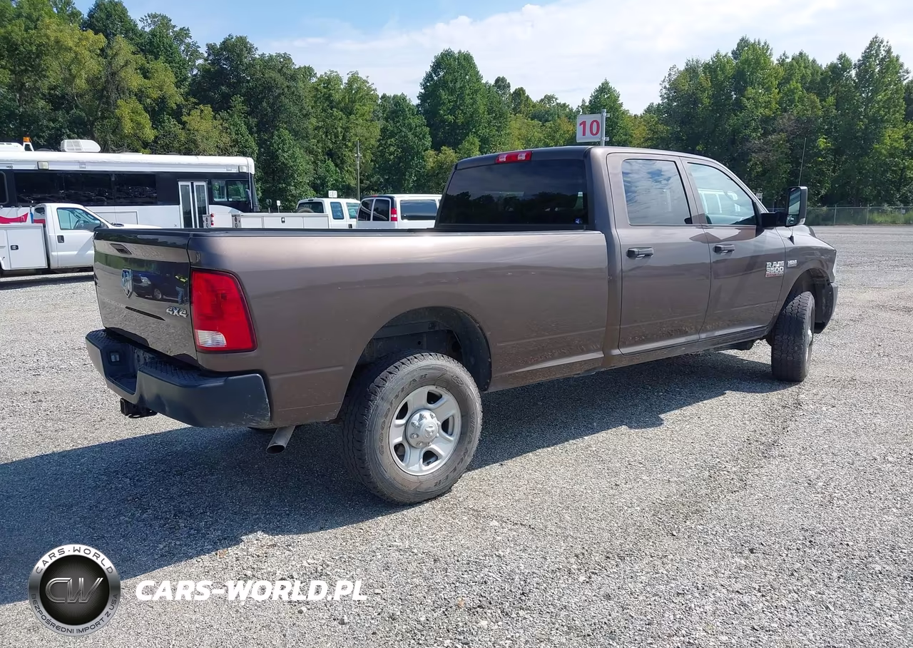 2018 Ram 3500 Tradesman 4X4 8' Box VIN:3C63R3GT4JG318552 - 4