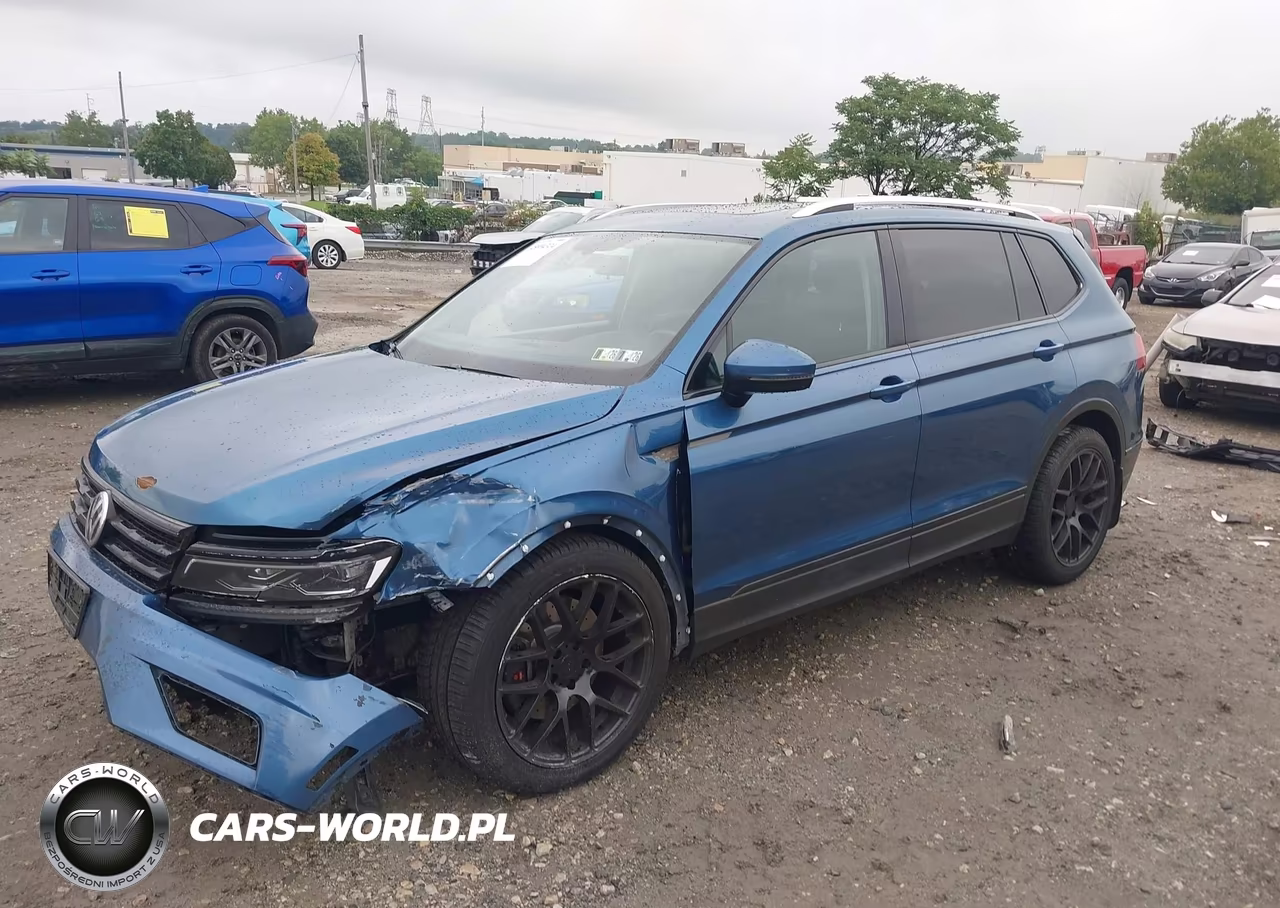 2018 Volkswagen Tiguan 2.0T Se-2.0T Sel VIN:3VV2B7AX0JM110098 - 2