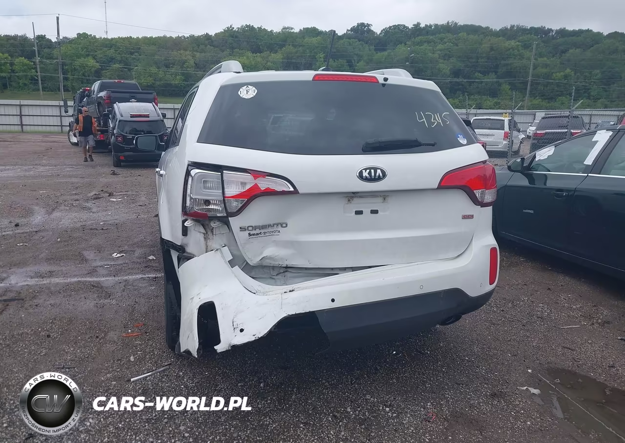 2015 Kia Sorento Lx VIN:5XYKTCA64FG585589 - 6
