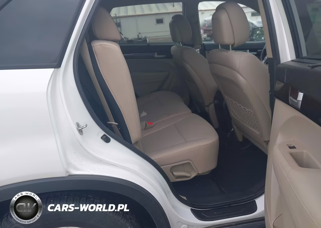 2015 Kia Sorento Lx VIN:5XYKTCA64FG585589 - 8