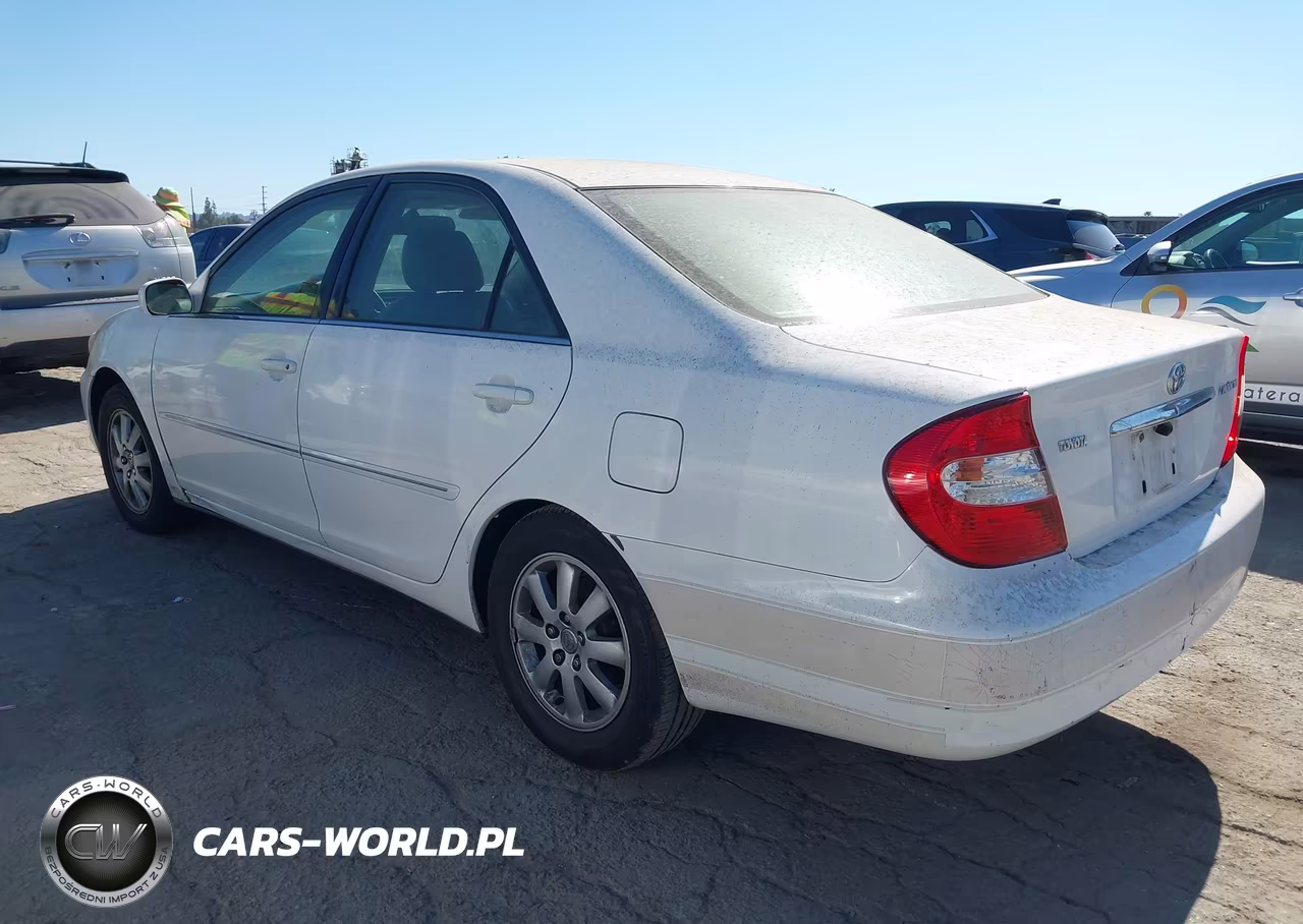 2003 Toyota Camry Xle VIN:JTDBE32K330195428 - 3