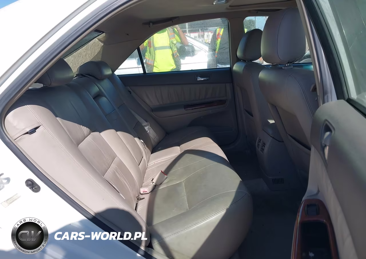 2003 Toyota Camry Xle VIN:JTDBE32K330195428 - 8