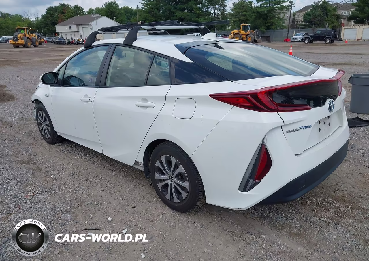 2021 Toyota Prius Prime Le VIN:JTDKAMFP9M3174641 - 3