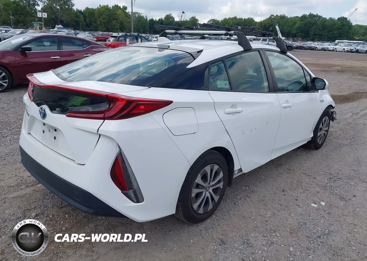2021 Toyota Prius Prime Le VIN:JTDKAMFP9M3174641 - 4