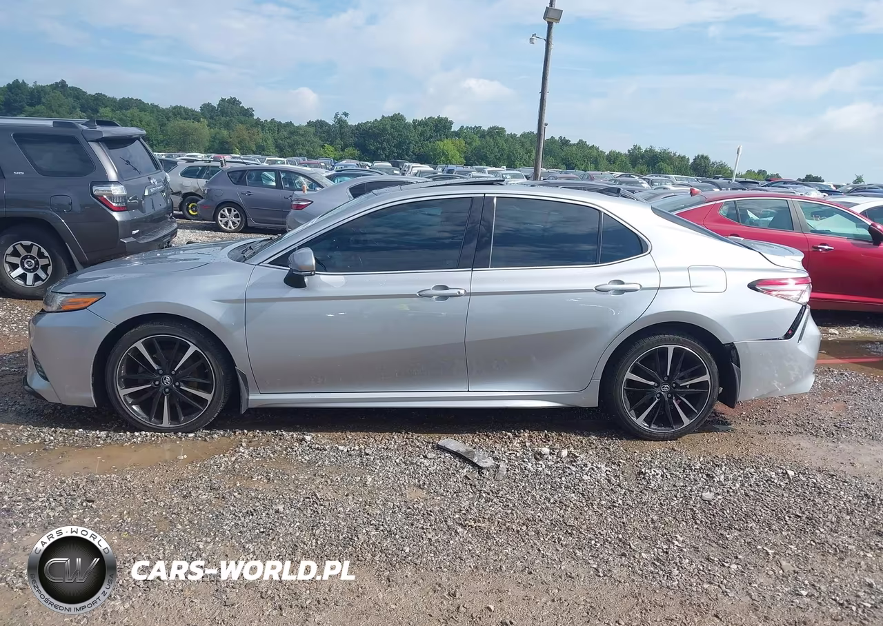 2019 Toyota Camry Xse VIN:4T1B61HK4KU845380 - 13