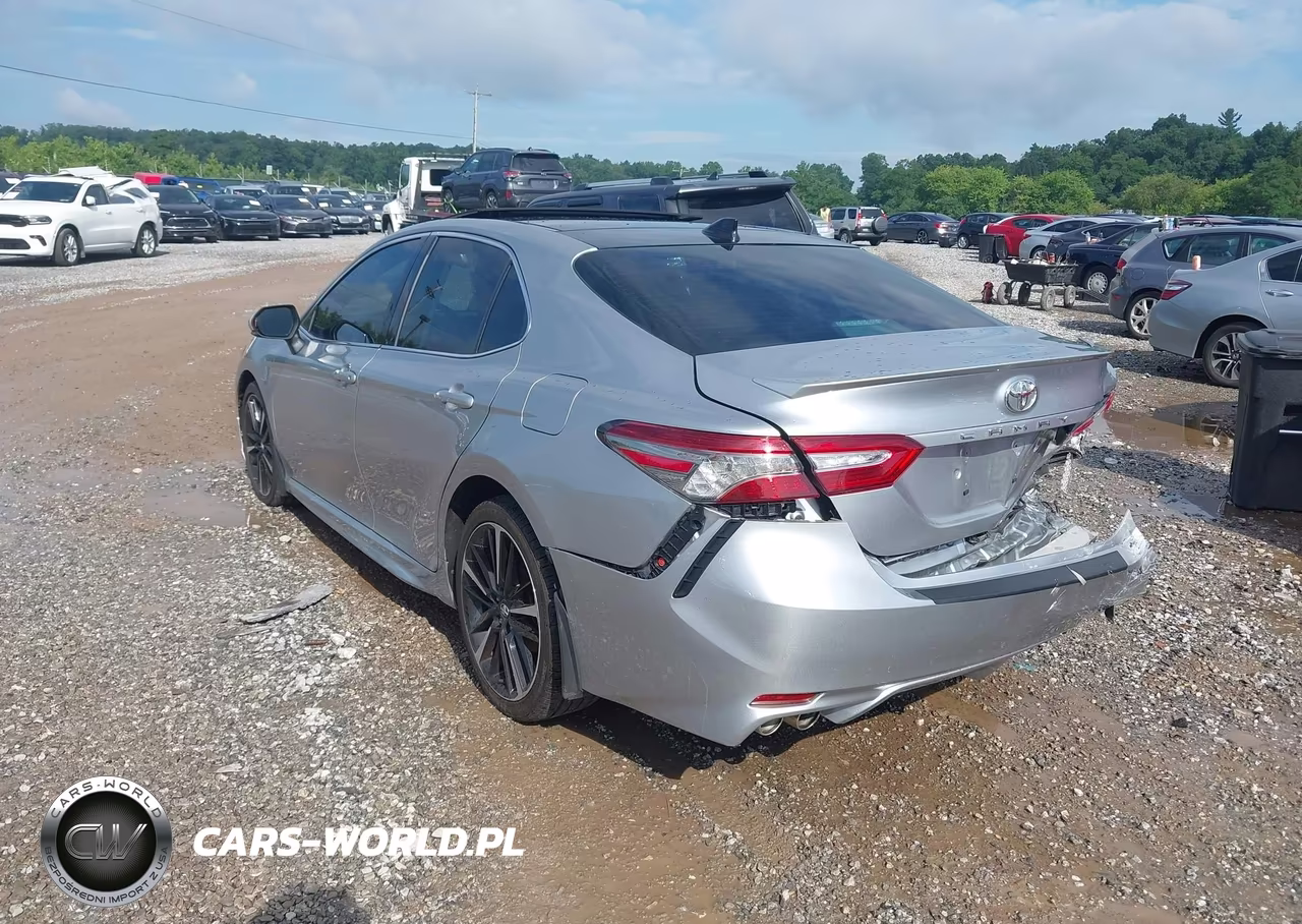 2019 Toyota Camry Xse VIN:4T1B61HK4KU845380 - 3
