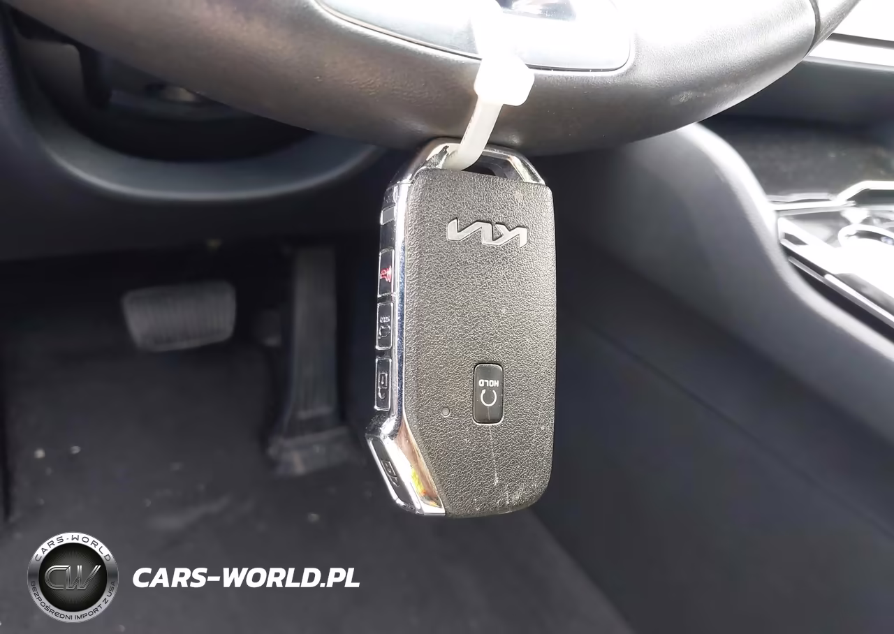 2025 Kia Sportage Plug-In Hybrid X-Line VIN:KNDPYDDH7S7244639 - 11
