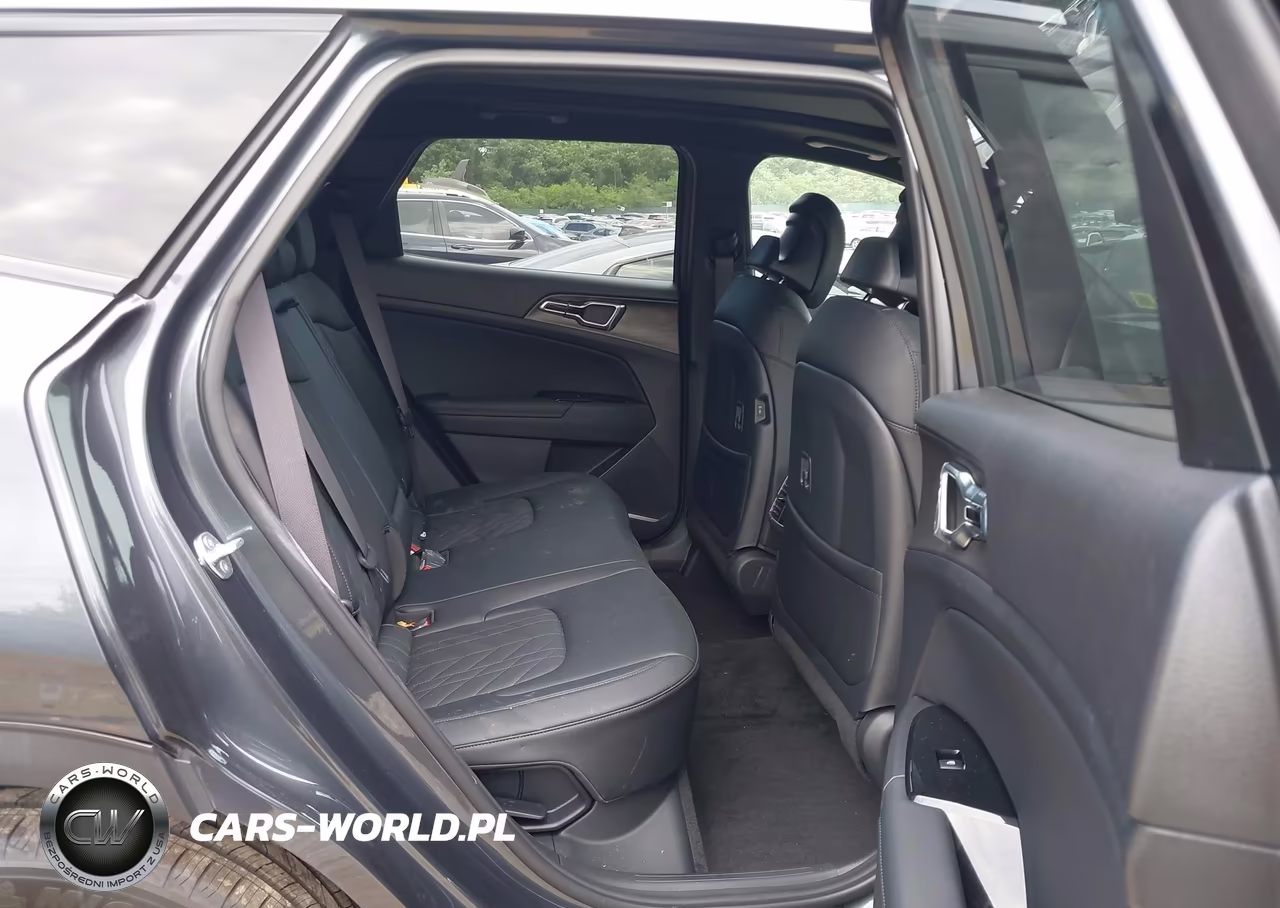 2025 Kia Sportage Plug-In Hybrid X-Line VIN:KNDPYDDH7S7244639 - 8