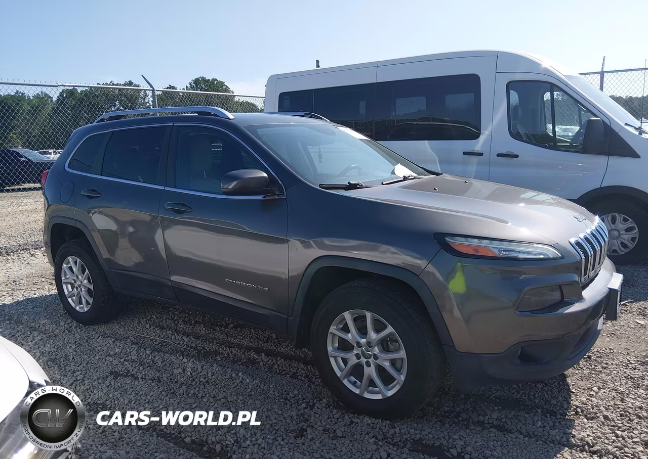 2015 Jeep Cherokee Latitude VIN:1C4PJMCB4FW719497 - 14