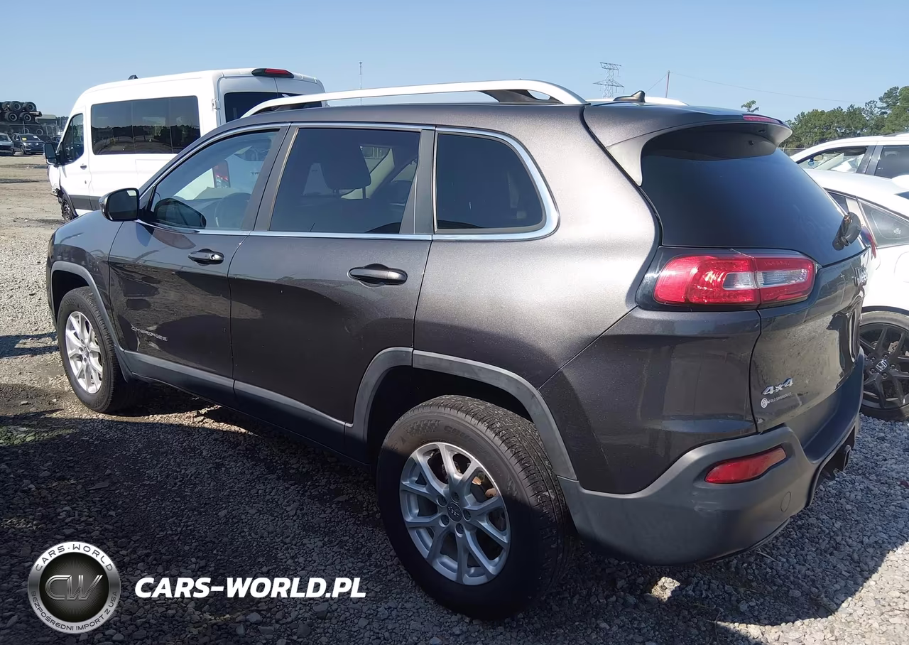 2015 Jeep Cherokee Latitude VIN:1C4PJMCB4FW719497 - 15